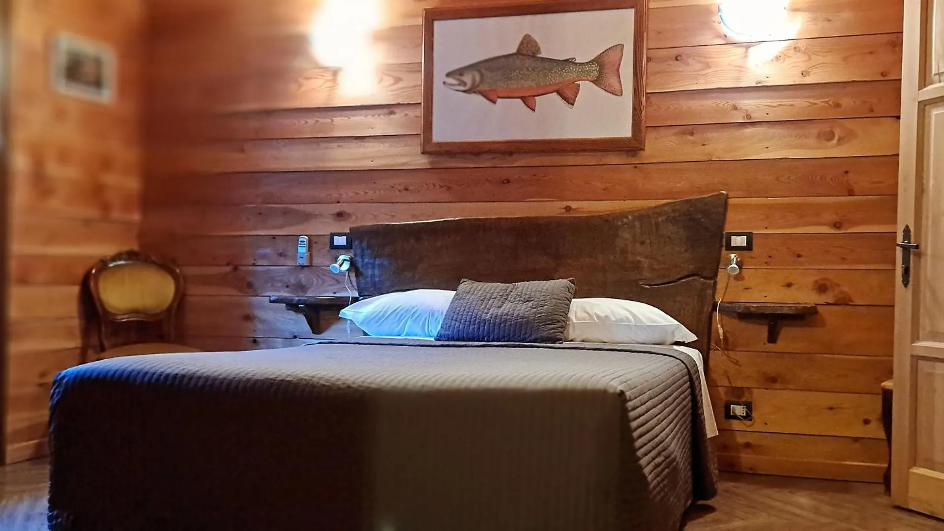 Trout Lodge Collagna ゲストハウス
